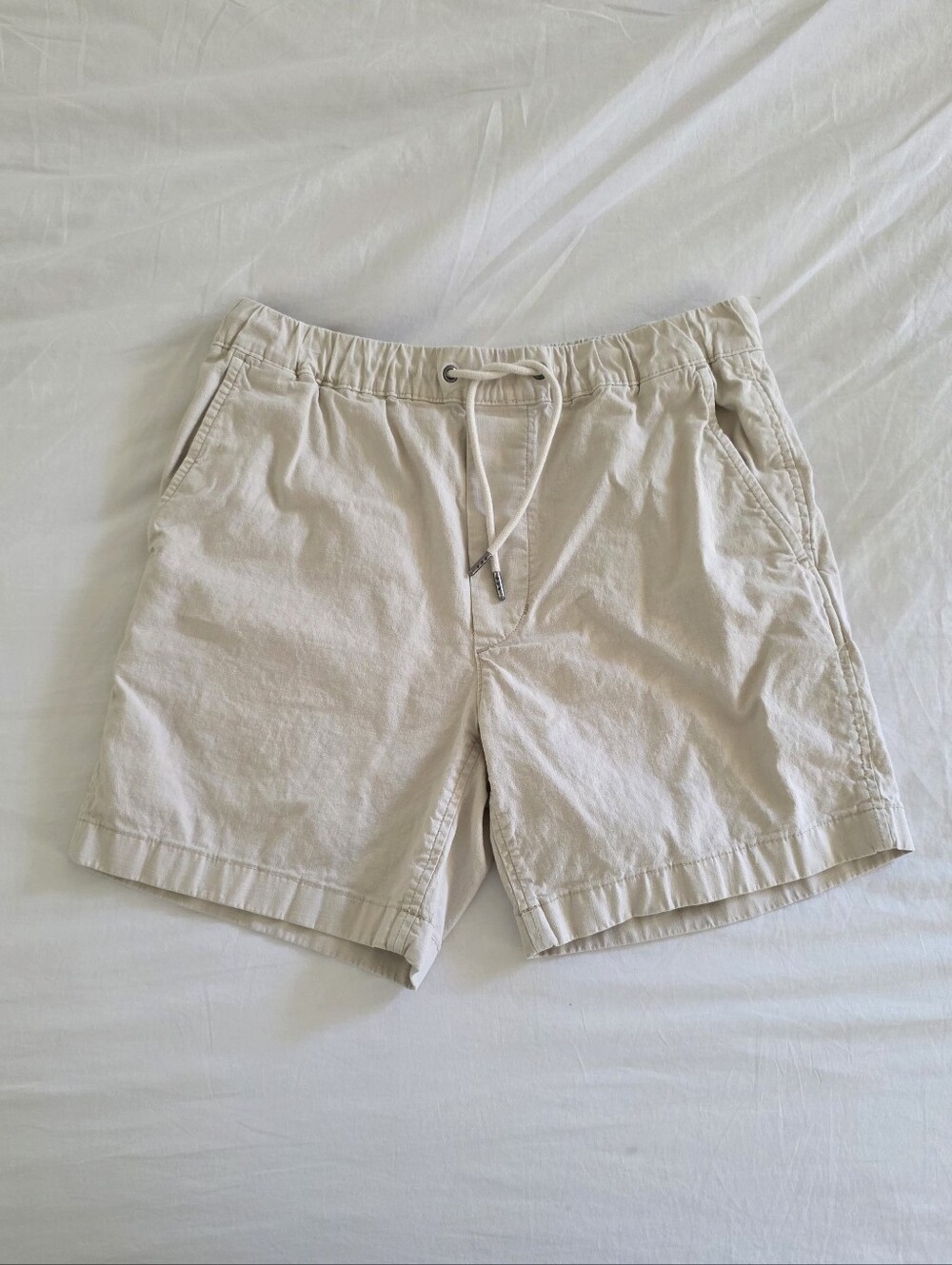 American Eagle Outfitters Men's Drawstring Shorts in Off-White